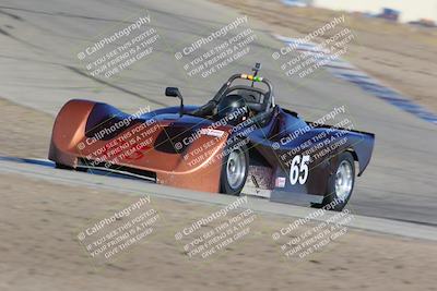 media/Nov-19-2022-CalClub SCCA (Sat) [[baae7b5f0c]]/Group 1/Race (Outside Grapevine)/